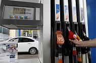 В России снизили цены на бензин-2